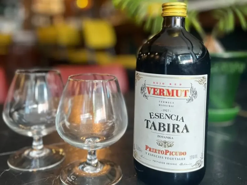 New-Vermouth-Esencia-Tabira-Table45