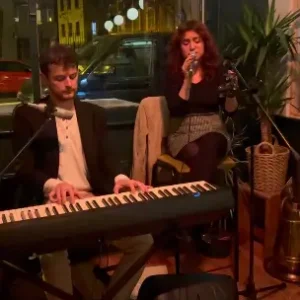 table45-piano-singing-live-sunday